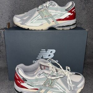 New Balance 1906AV1 White Grey Unisex Lifestyle